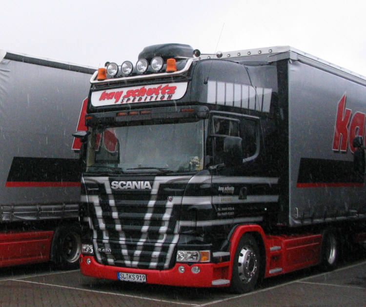 NEW Scania