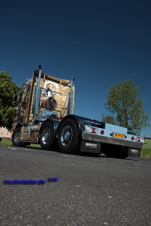 Actros MPII V8