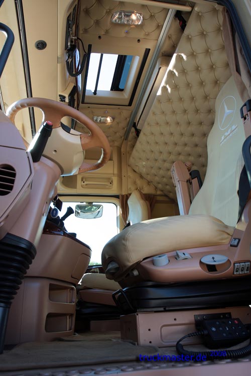 Actros MPII V8