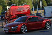 R999  V8