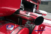 R999  V8